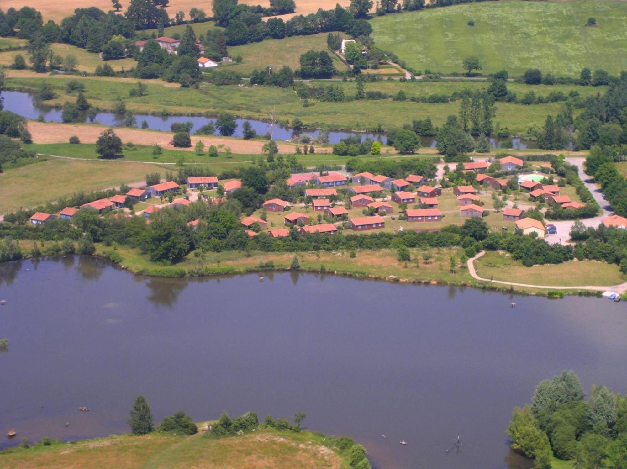Pescalis Résidence Les Maisons du Lac Moncoutant Esterno foto